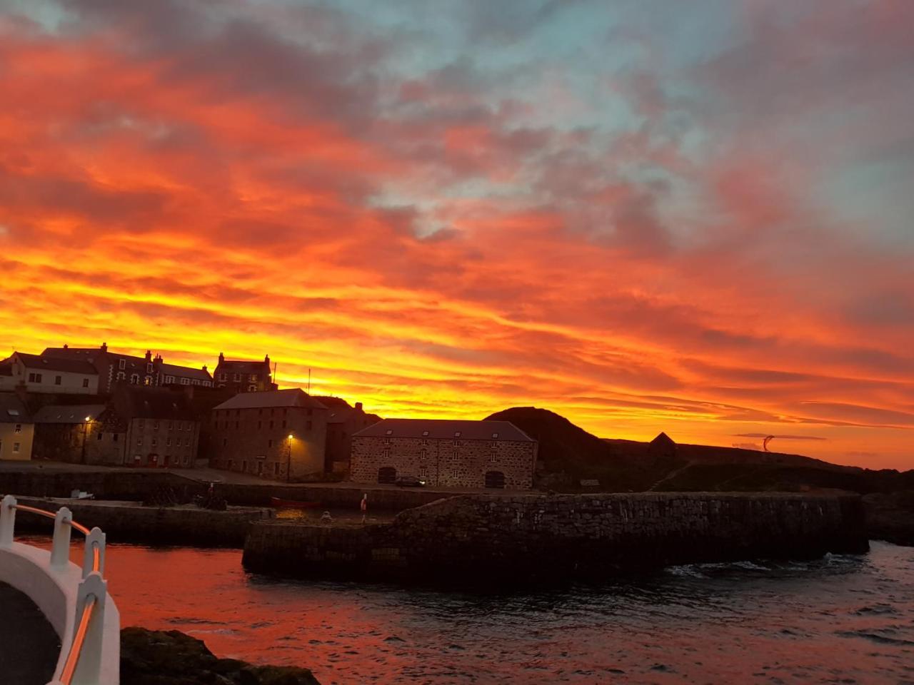 Driftwood Cottage, Portsoy บานฟ์ ภายนอก รูปภาพ